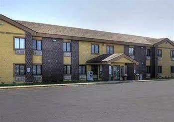 Hotel Baymont By Wyndham Beloit Exterior foto
